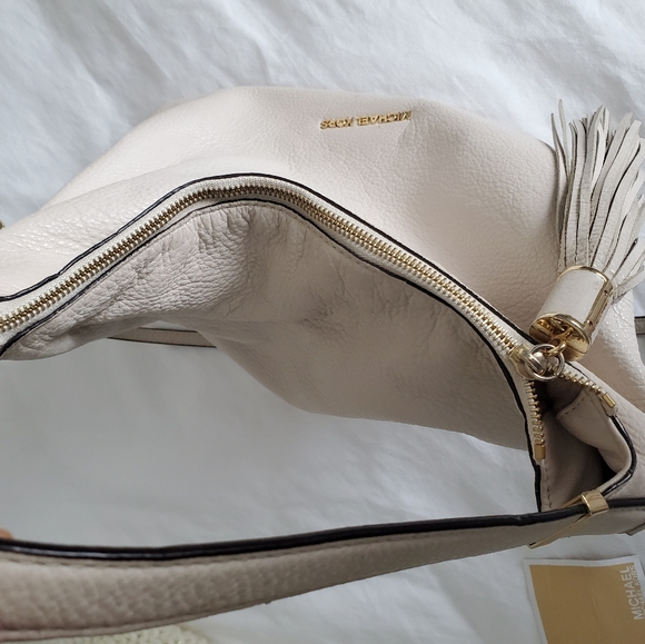 Michael Kors Bedford Tassel Shoulder Bag - Picture 6 of 8